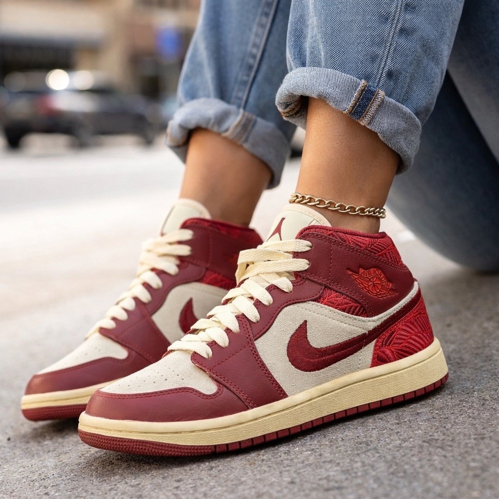 Nike Air Jordan 1 Mid Shoes Youth Size 6.5Y Red Sail Basketball DZ2820-601